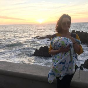 Meet your Posher, Adela